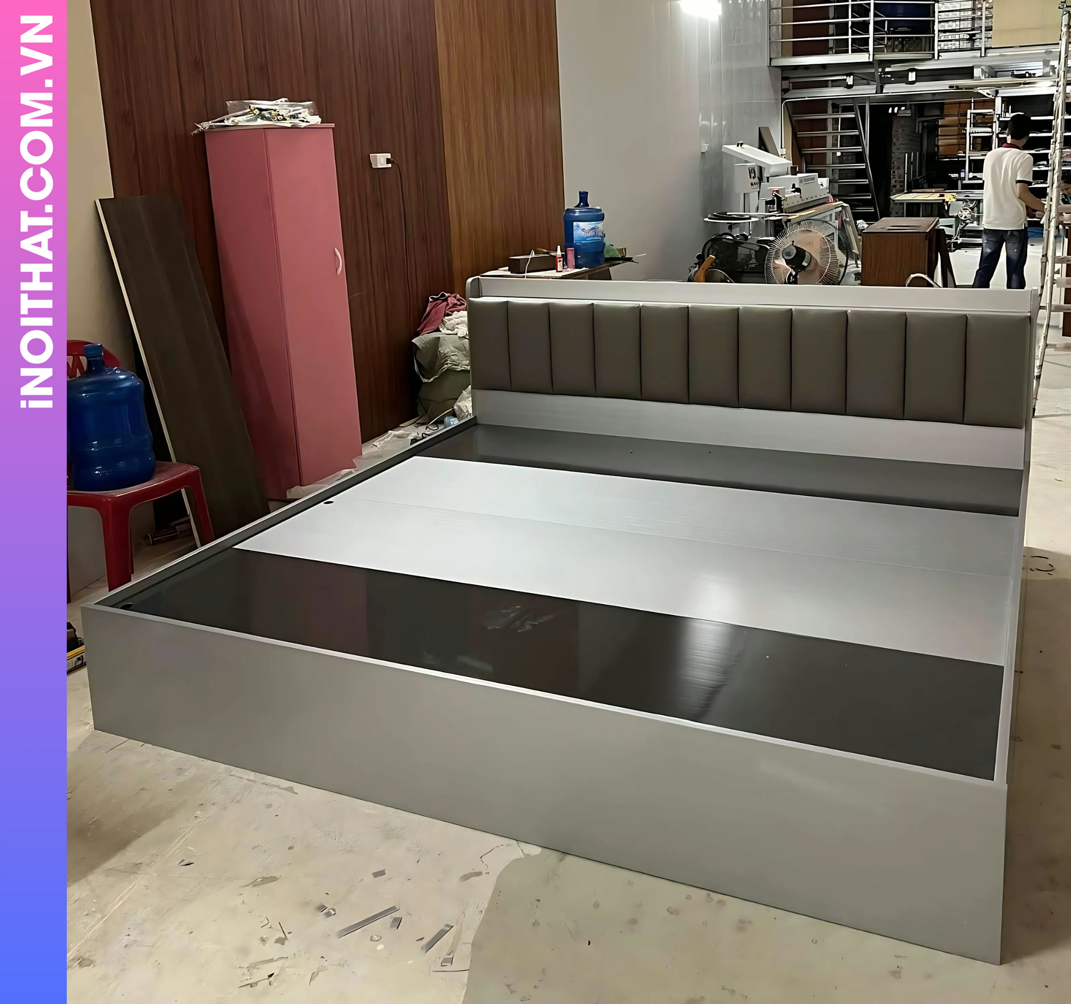 Giường ngủ phong cách cổ điển làm tại Xã Dương Hòa