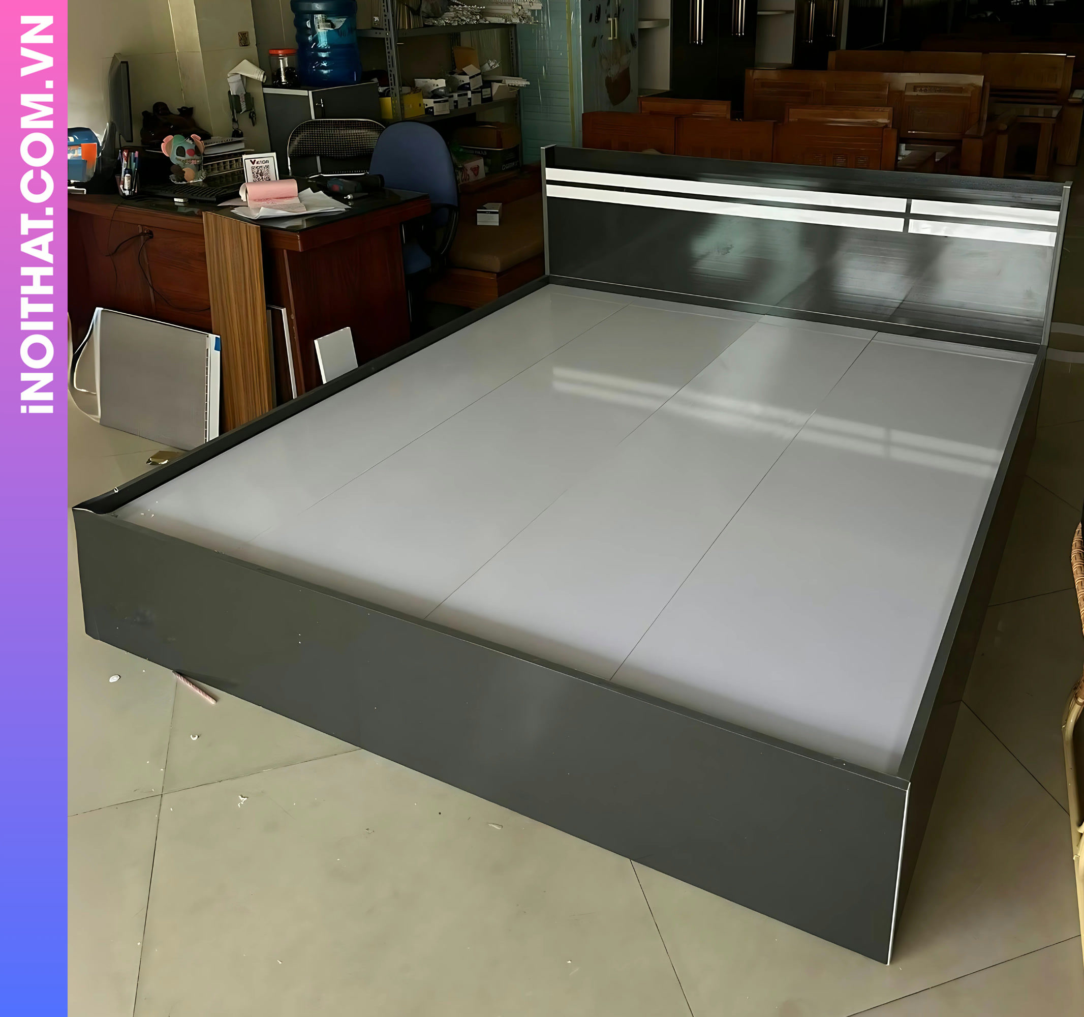 Giường ngủ thiết kế sang trọng hiện đại tại Xã Ô Diên