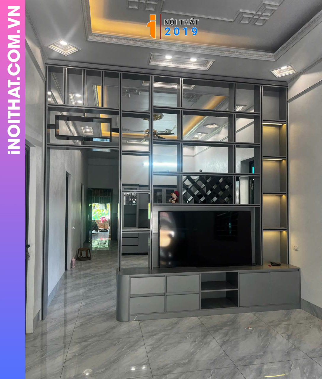 Kệ tivi nhựa thiết kế vách ngăn phòng tại Vĩnh Phúc