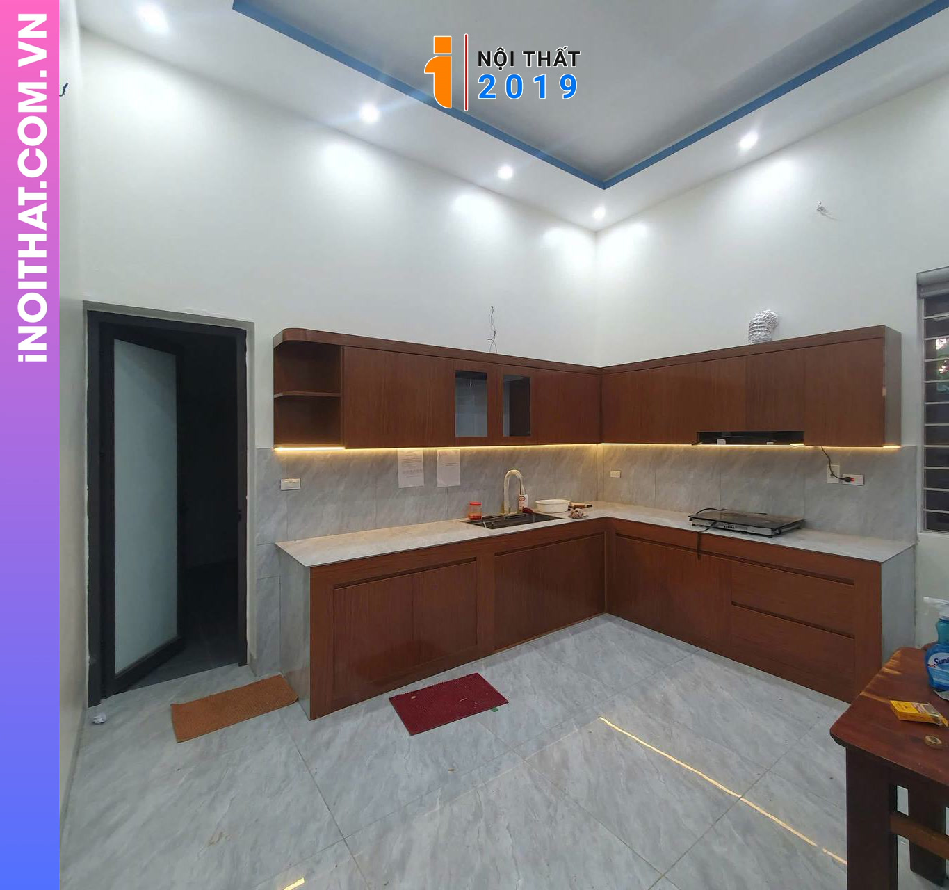 Tủ Bếp nhựa kết hợp Led tại Điện Biên