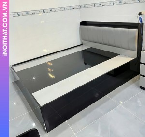 Giường ngủ phong cách Châu Âu làm tại Xã Trần Phú