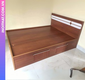 Giường ngủ thiết kế thông minh làm ở Xã Hồng Sơn