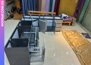 Tủ Bếp cửa kính hiện đại khu vực Xã Nội Bài