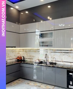 Tủ Bếp mẫu đa màu làm tại Xã Quốc Oai