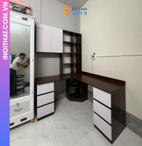 Bàn học nhựa Penco chữ L góc tường